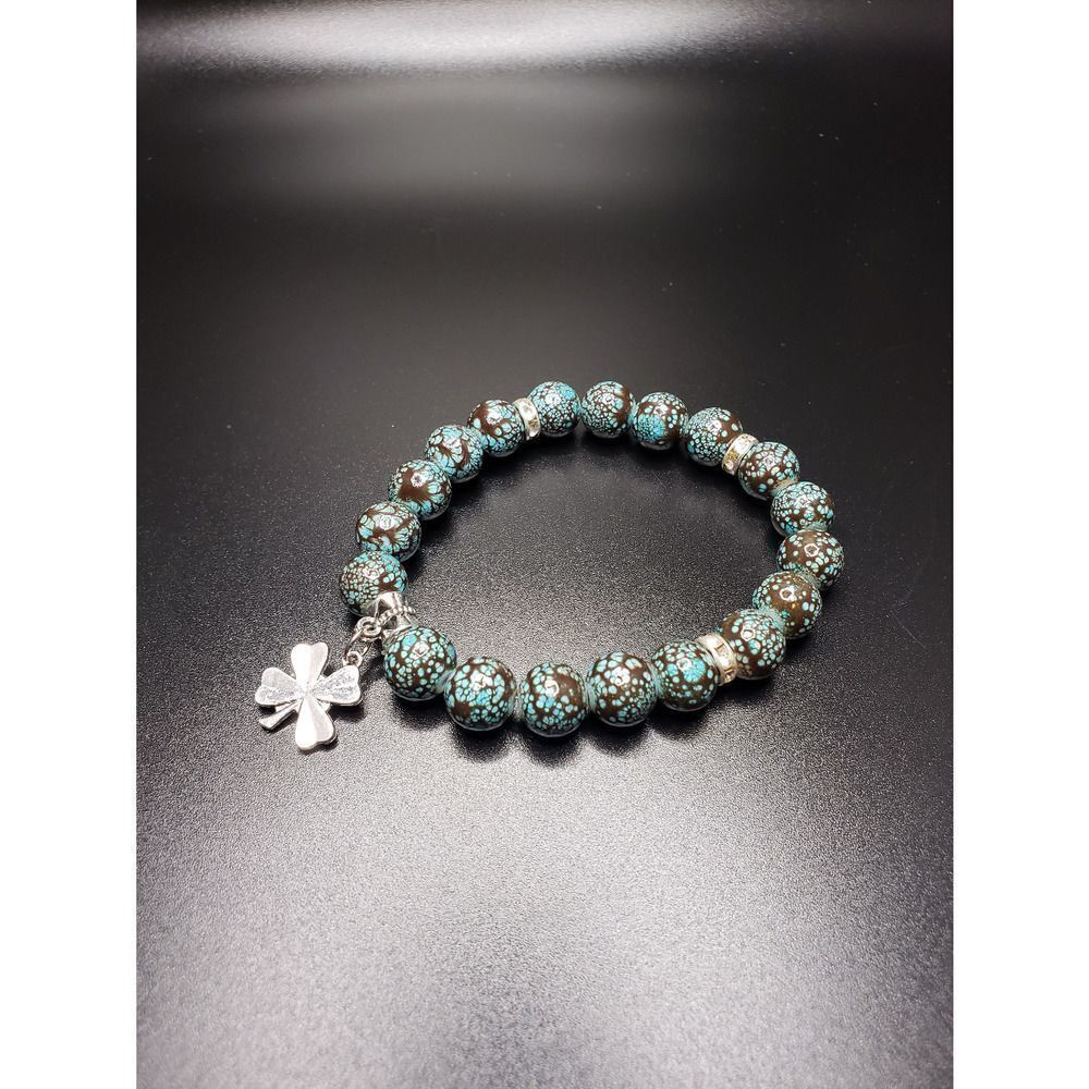 turquoise Stone beaded bracelet with Shamrock